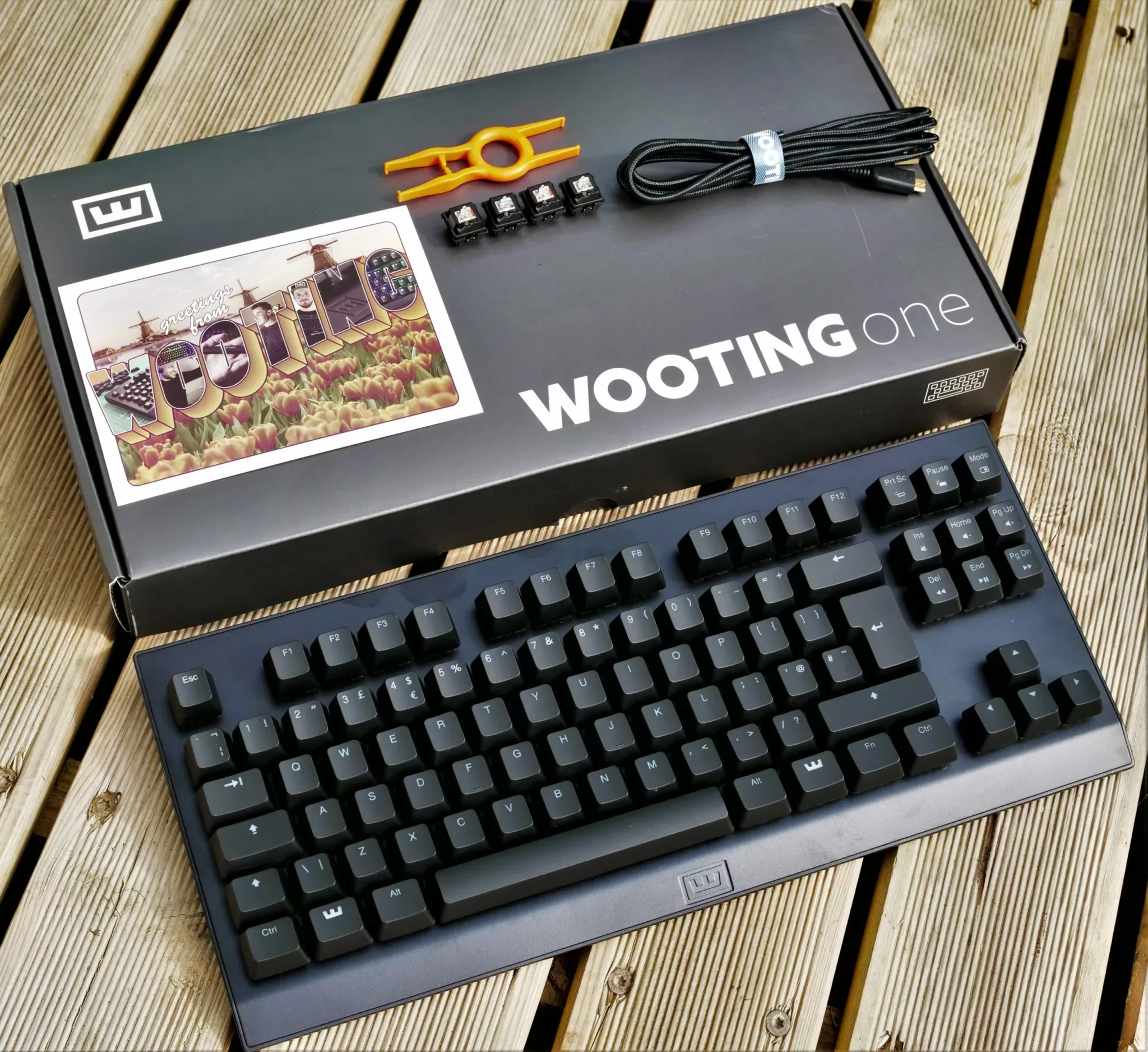 boite wooting one ouverte avec clavier