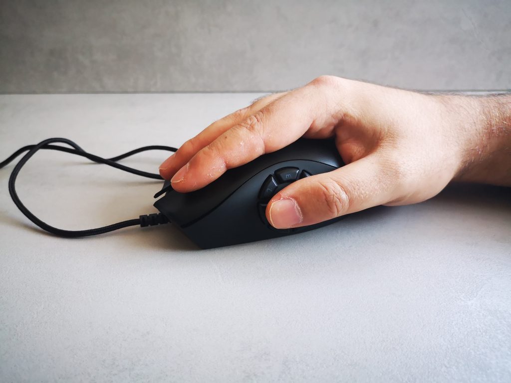 Razer Naga Trinity : une souris multi fonctions ! 17 IMG 20190825 152333 1 BURST001 COVER