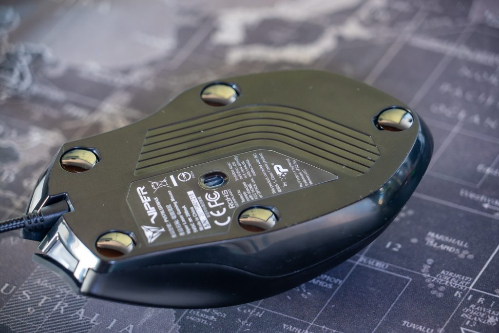Test de la souris Viper V570 Blackout 8 14h29 01882