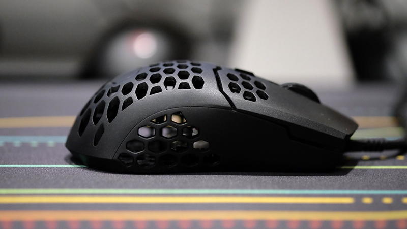 MM710 :une nouvelle arme pour le gaming ? 6 cooler master mm710 3