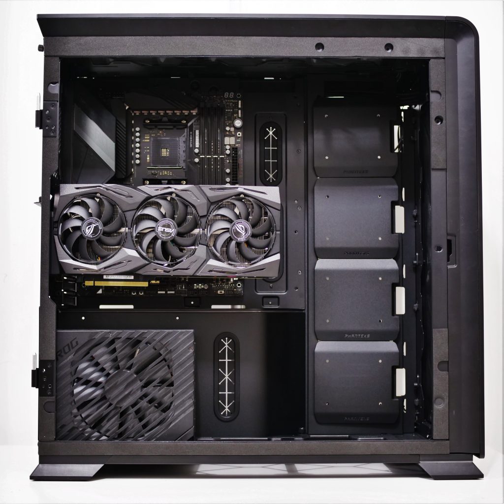 Phanteks Enthoo 719 en test : Un coup de maître ? 5 P1115297 1