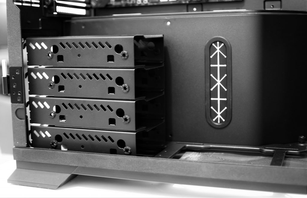 Phanteks Enthoo 719 en test : Un coup de maître ? 18 P1115324