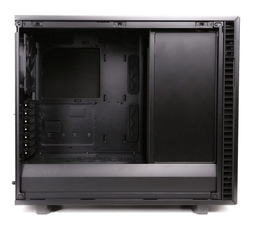 Test boîtier Fractal Design Define 7 25 P11589995 1 jpg webp