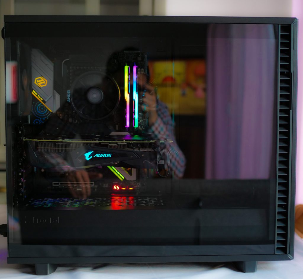Test boîtier Fractal Design Define 7 33 P1159060 jpg webp