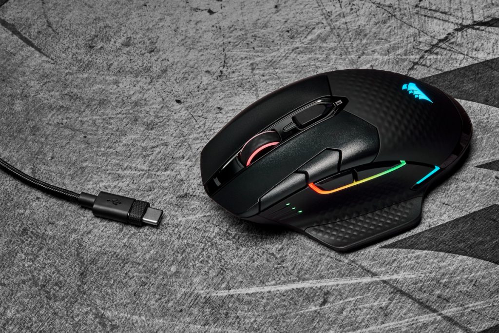 DARK CORE RGB PRO : nouvelle souris chez Corsair 3 Screenshot 2020 04 08 CH 9315411 EU Gallery DARK CORE RGB PRO 15 png Image PNG 1200 × 800 pixels
