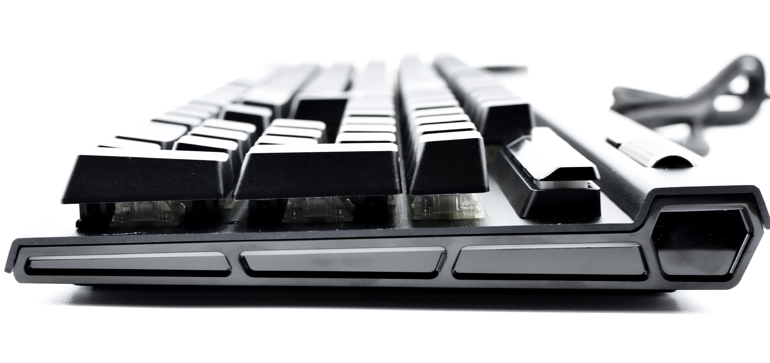 Test du Corsair K100 RGB : Le clavier parfait ?! 12 Corsair K100 RGB 25