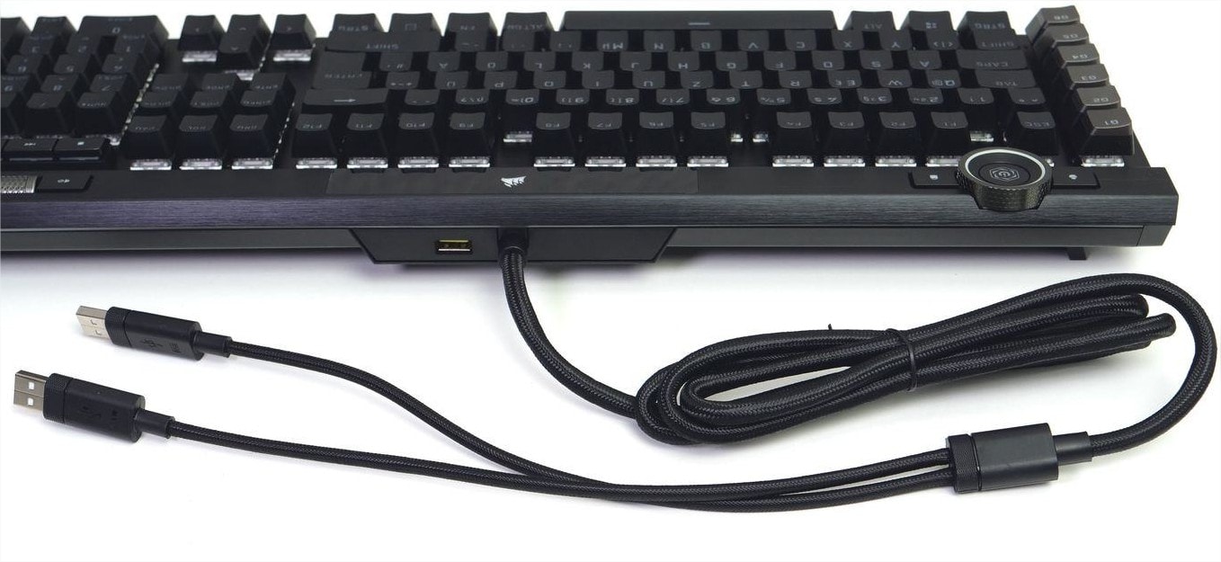 Test du Corsair K100 RGB : Le clavier parfait ?! 7 Corsair kb100 RGB cable