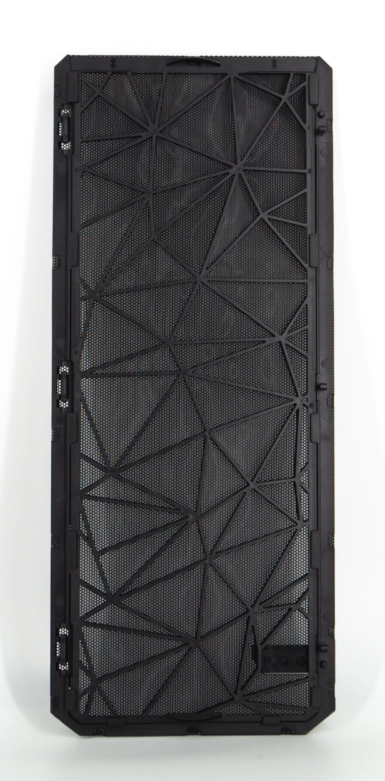 Test du Fractal Meshify 2 XL : un diamant noir dans un écrin d'acier 6 DSC07272 1 scaled