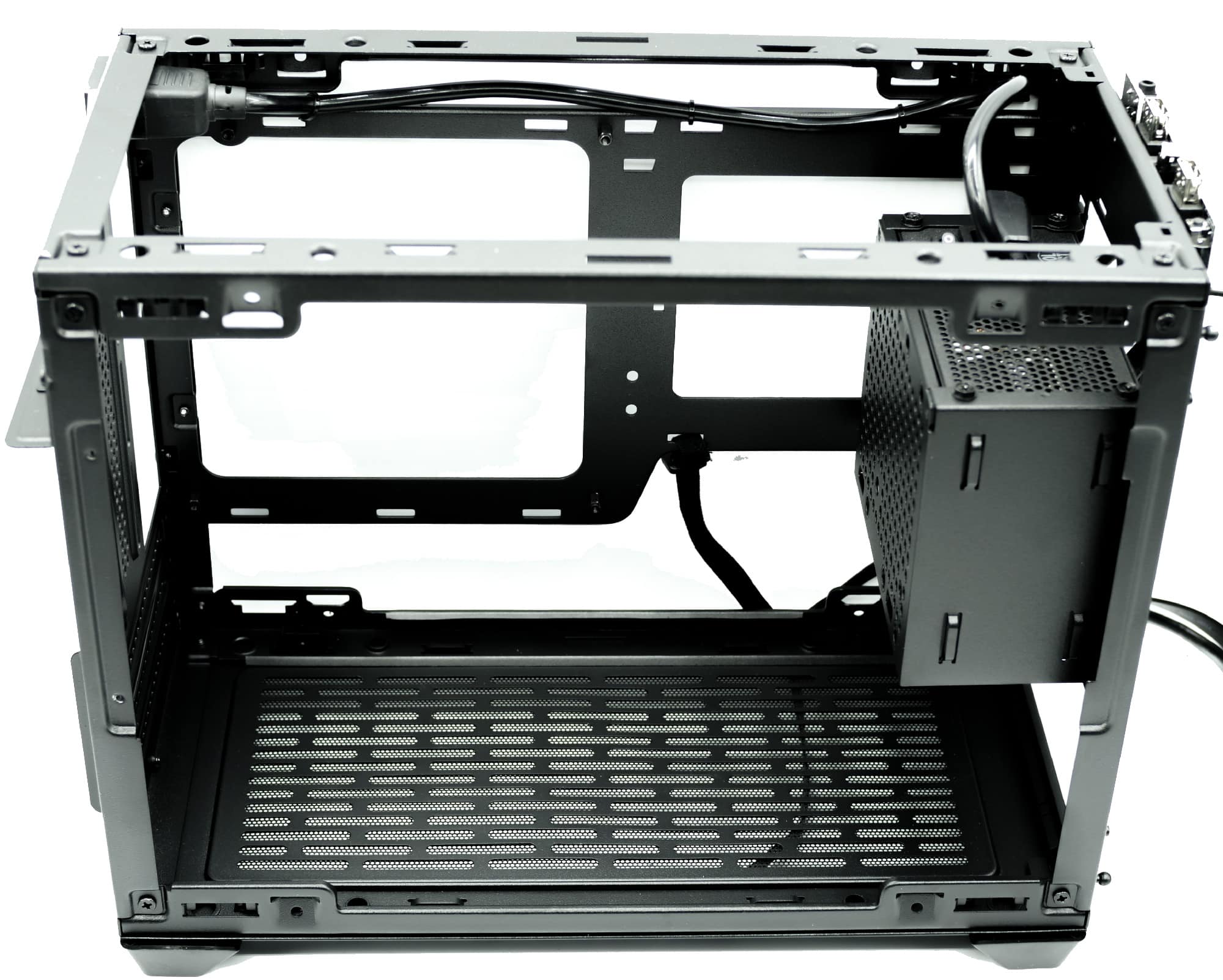 Cooler Master Masterbox NR200P en test 21 NR200P 24 4