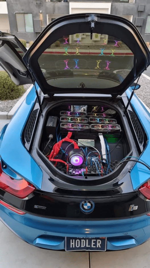 De la cryptomonnaie dans une BMW i8 2 Screenshot 2021 01 31 bmw 1 577x1024 webp Image WEBP 577 × 1024 pixels Redimensionnee 91 1