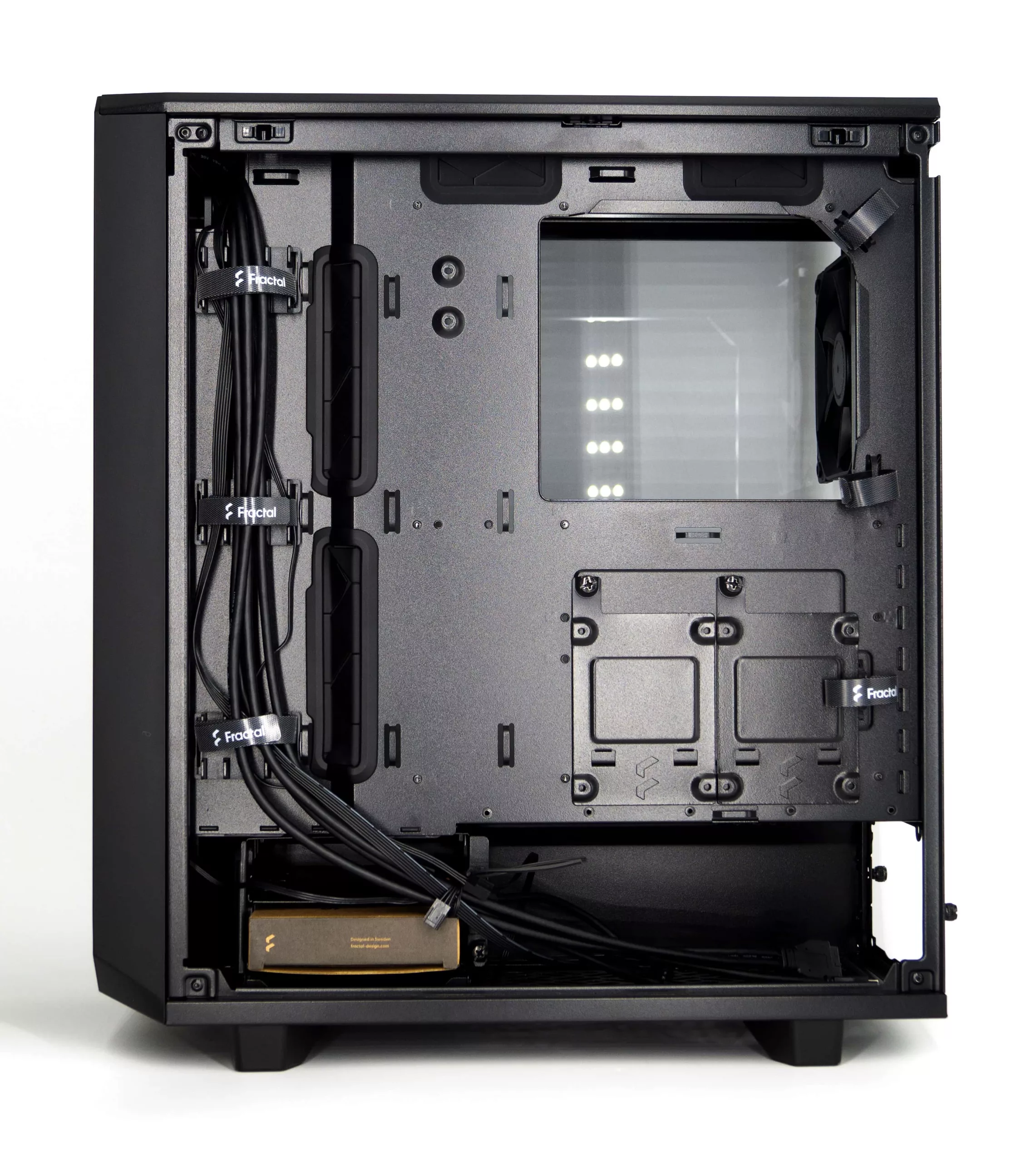 Test du Fractal Meshify 2 Compact 11 DSC08378 scaled