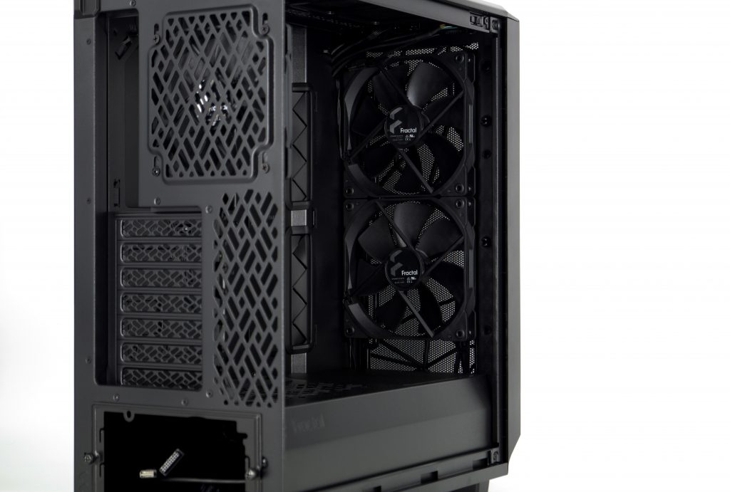 Test du Fractal Meshify 2 Compact 17 DSC08413 3