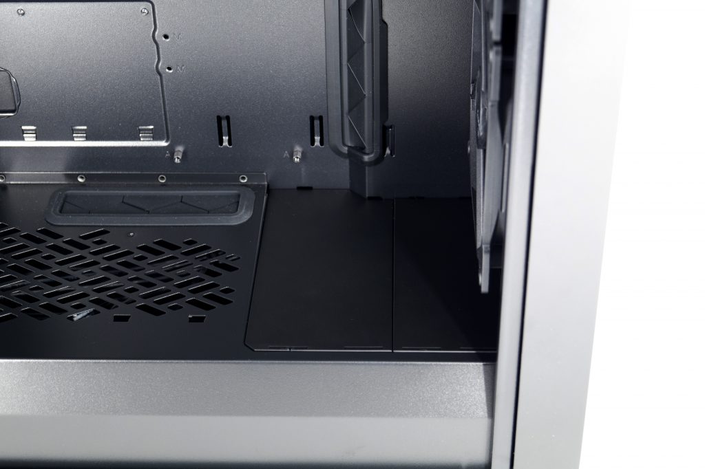 Test du Fractal Meshify 2 Compact 21 DSC08426