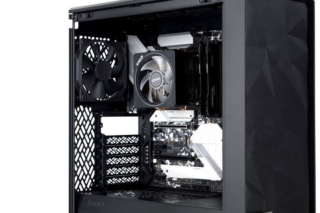 Test du Fractal Meshify 2 Compact 29 DSC08554 1