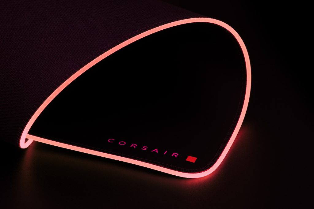 Corsair MM700 RGB : un tapis hors-normes ? 2 IMG 1756 HDR scaled