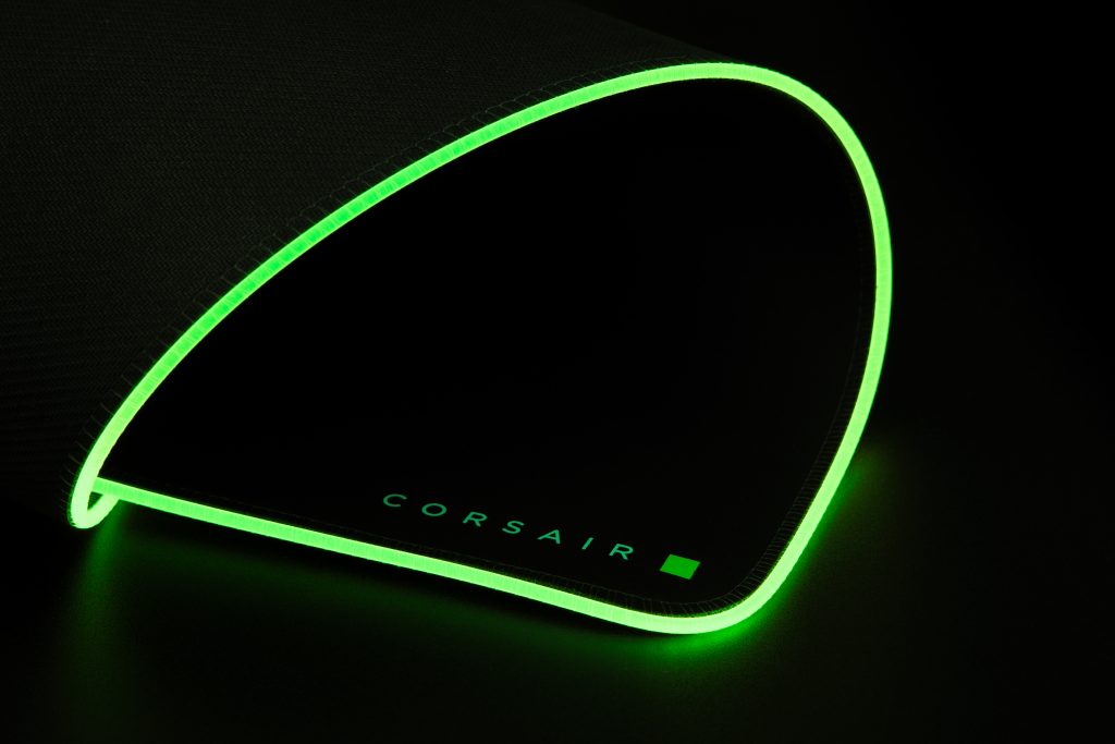 Corsair MM700 RGB : un tapis hors-normes ? 5 IMG 1756 HDR JPEG 4 scaled