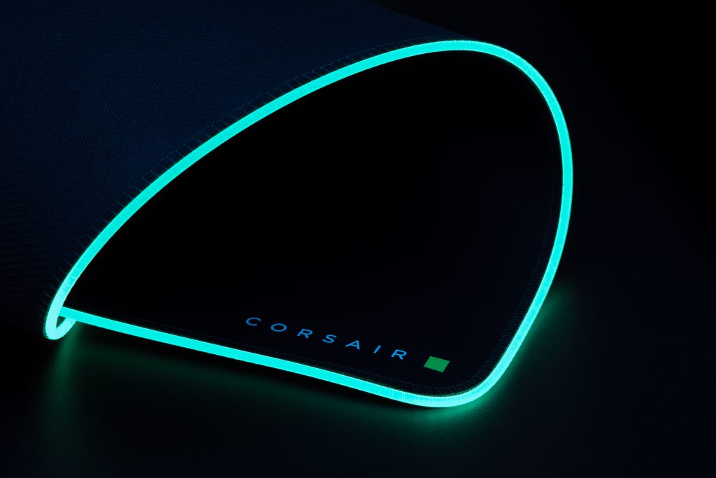 Corsair MM700 RGB : un tapis hors-normes ? 6 IMG 1756 HDR JPEG 5 scaled