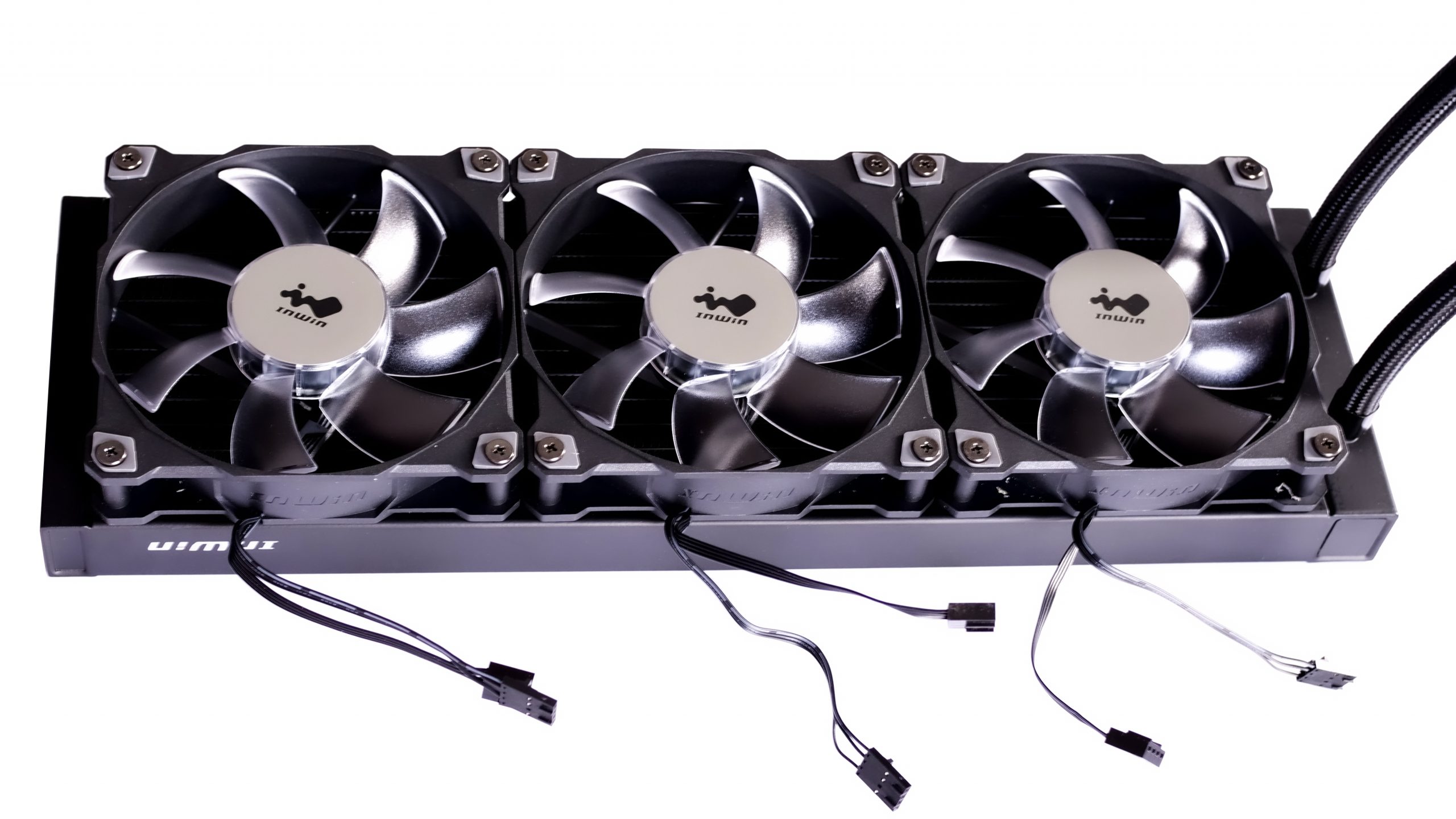 Test AIO InWin SR36 PRO : Une mise à niveau réussie ? 2 In win SR36 PRO 29 scaled