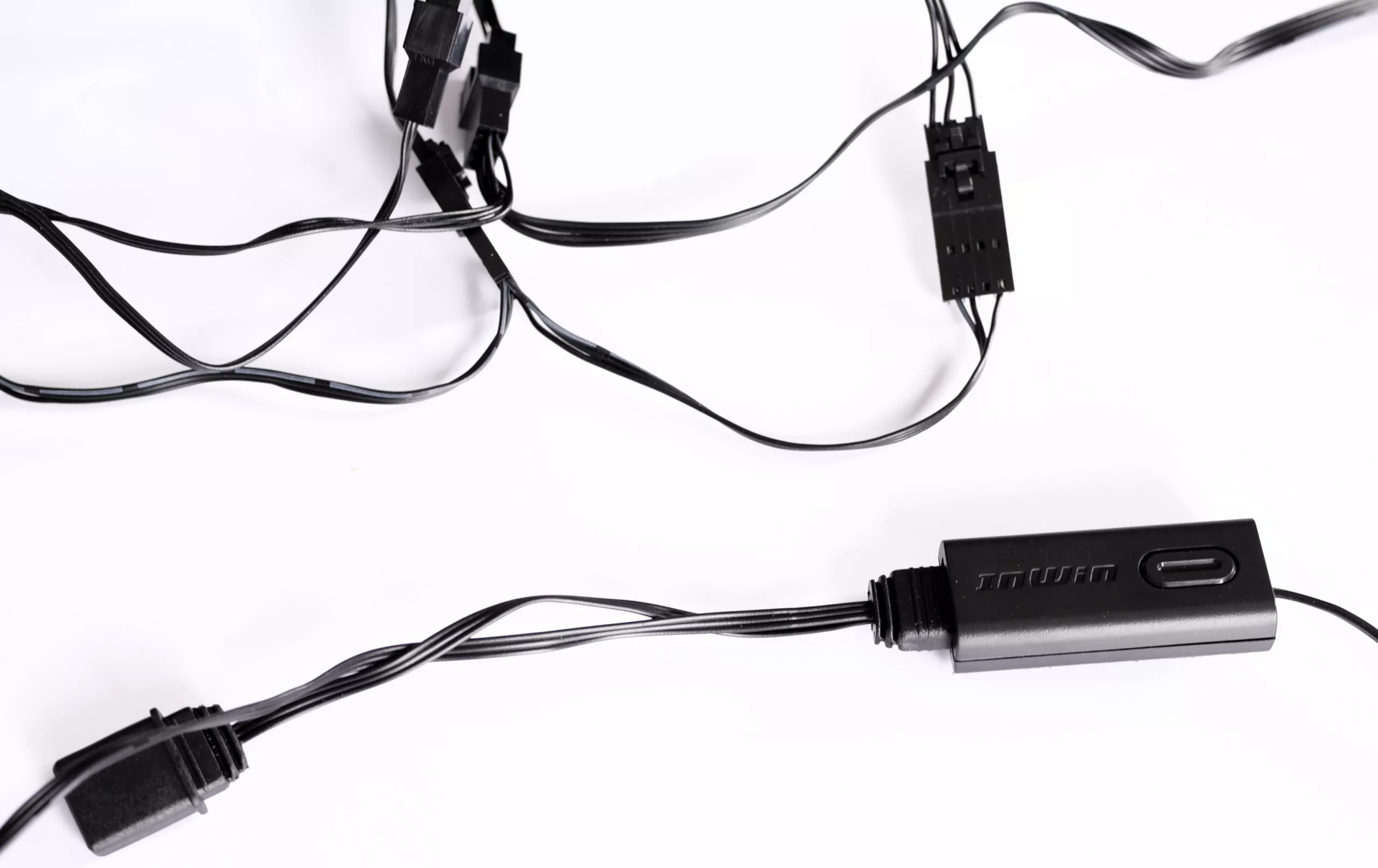 Test AIO InWin SR36 PRO : Une mise à niveau réussie ? 7 In win SR36 PRO 35 scaled