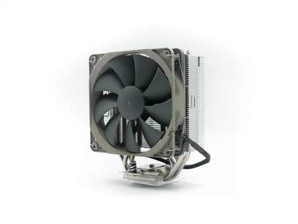 Test du Noctua NH-U12S redux : entrée de gamme ? 2 Noctua-NH-U12S-Redux-11