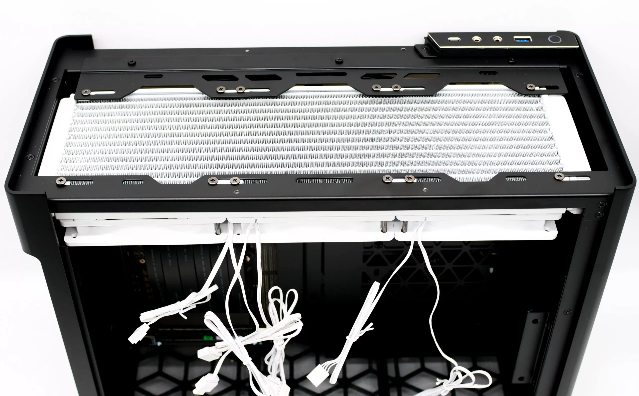 liqmax iii argb 360 blanc 28 scaled