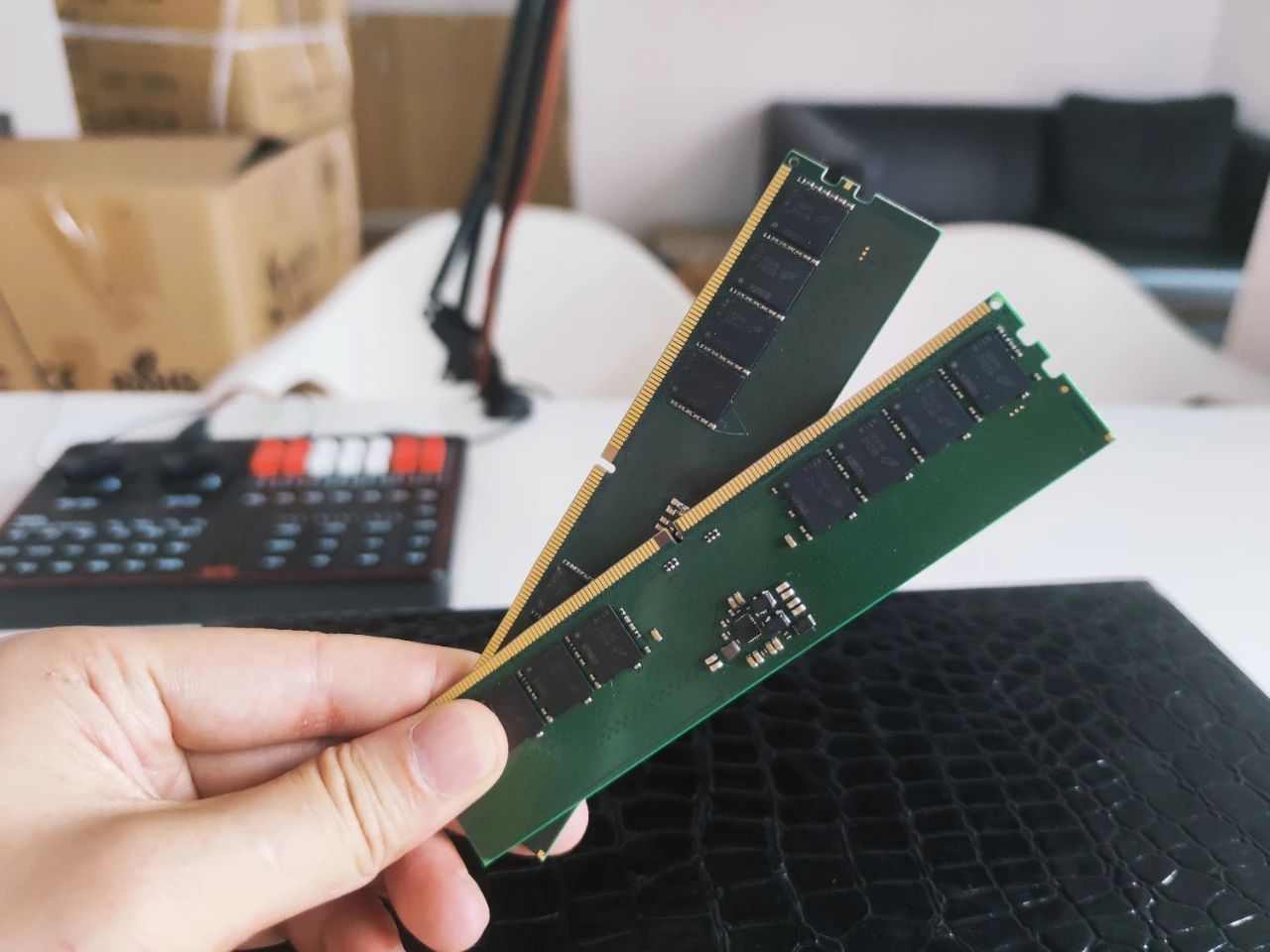 La production de DDR5 à commencé ! 4 Modules mémoire Jiahe Jinwei