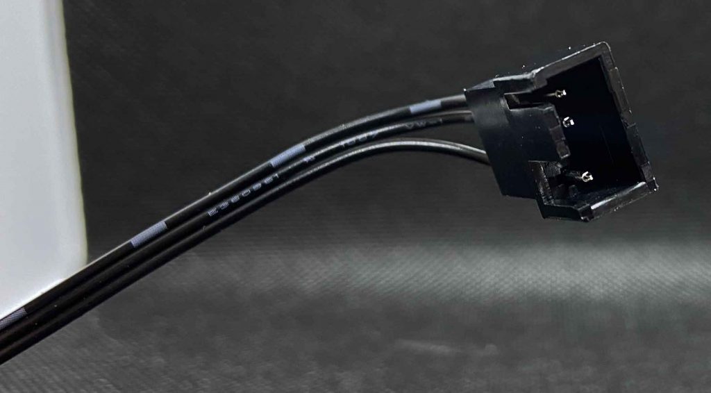 Preview : Ventilateurs Arctic Black série F 12 f9pwmpst-connecteur-2