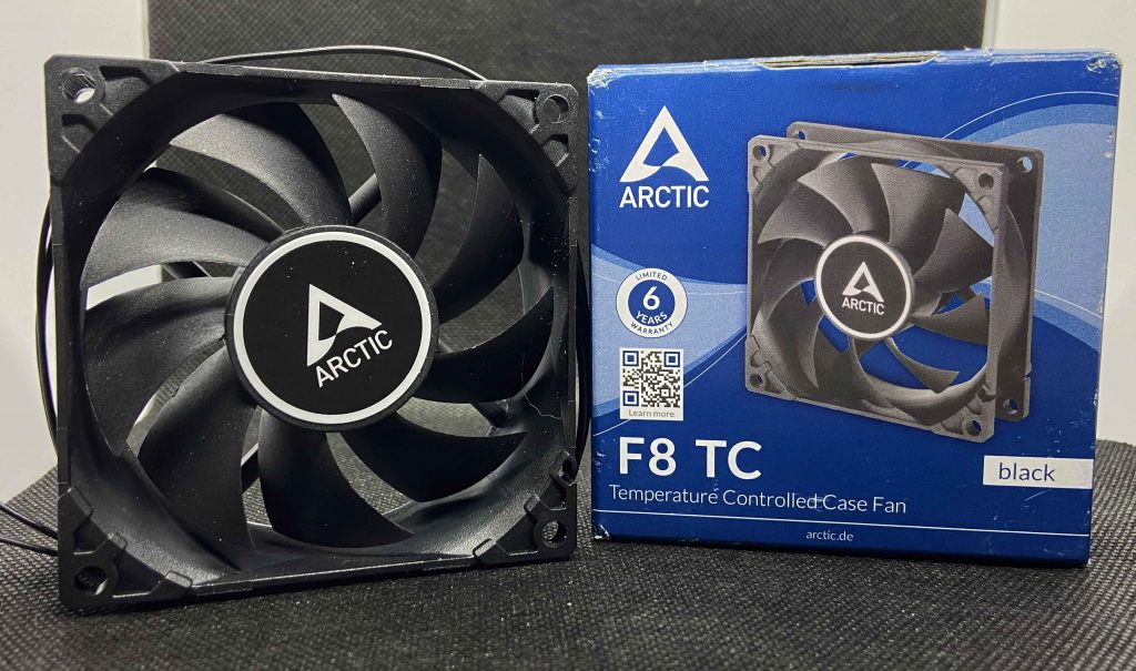 Preview : Ventilateurs Arctic Black série F 14 f8tc-final