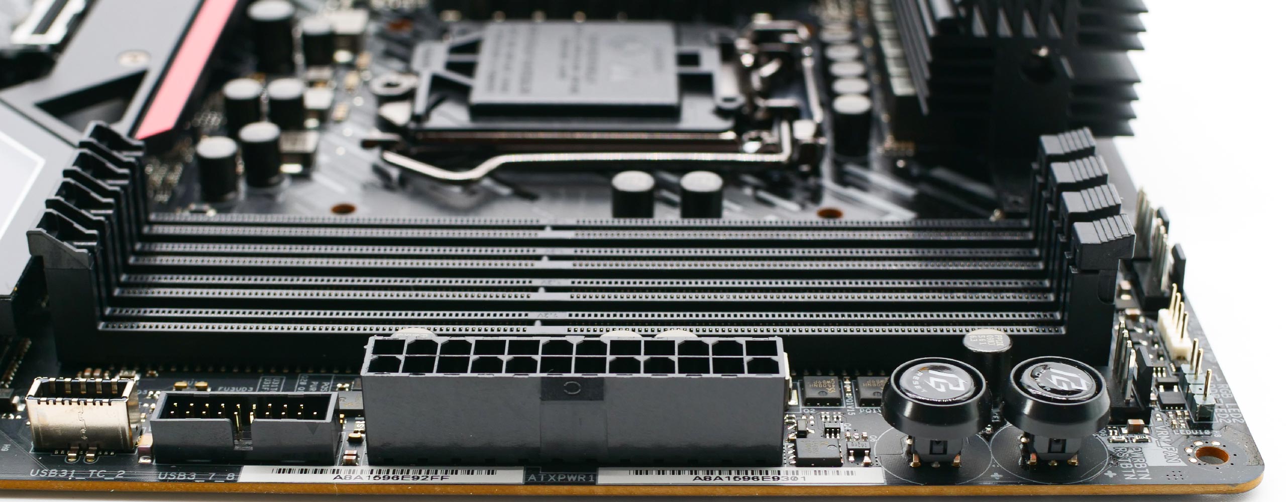 ASRock Z590 PG Velocita : Rapide comme l'éclair ! 6 asrock z590 velotica 14