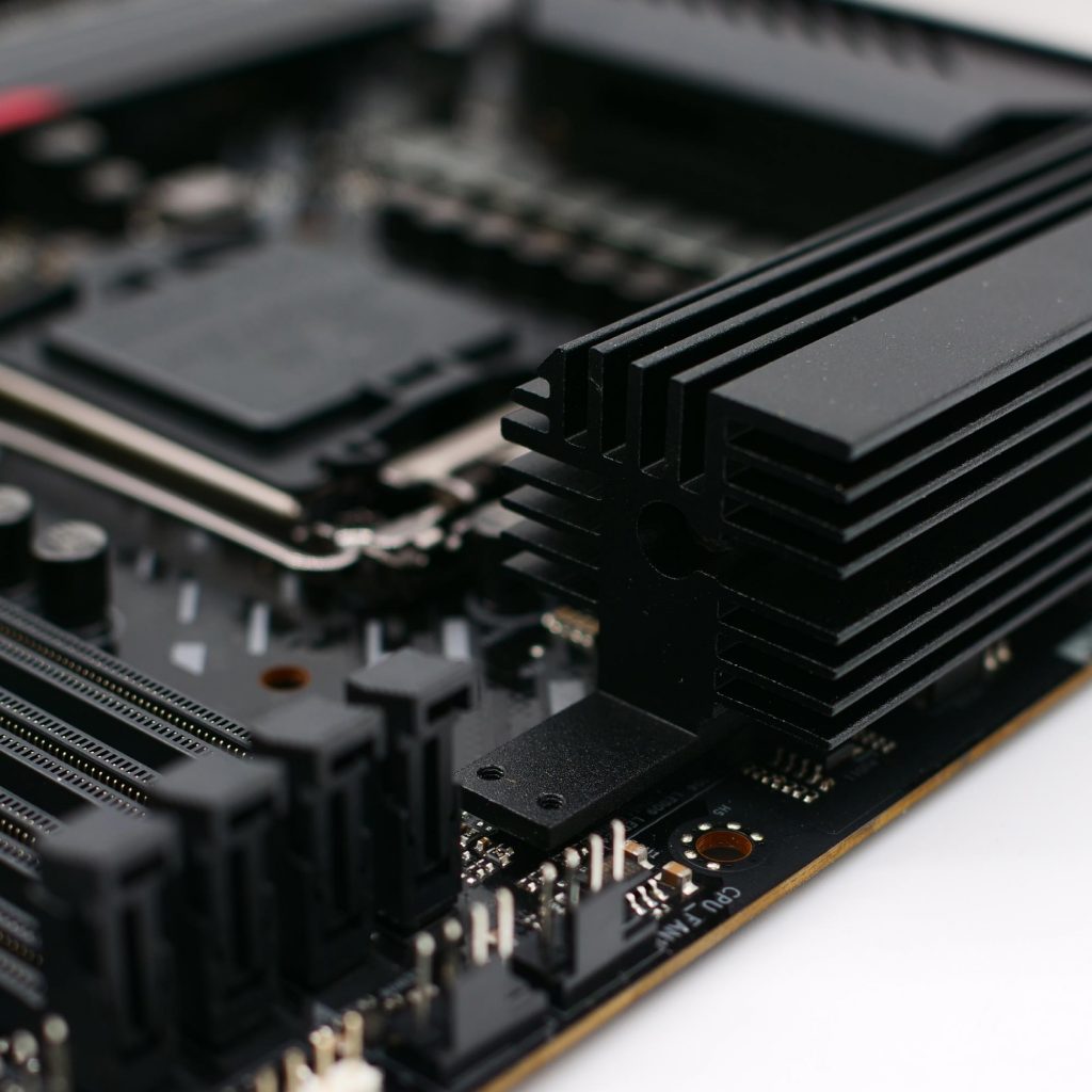 ASRock Z590 PG Velocita : Rapide comme l'éclair ! 18 asrock z590 velotica 27