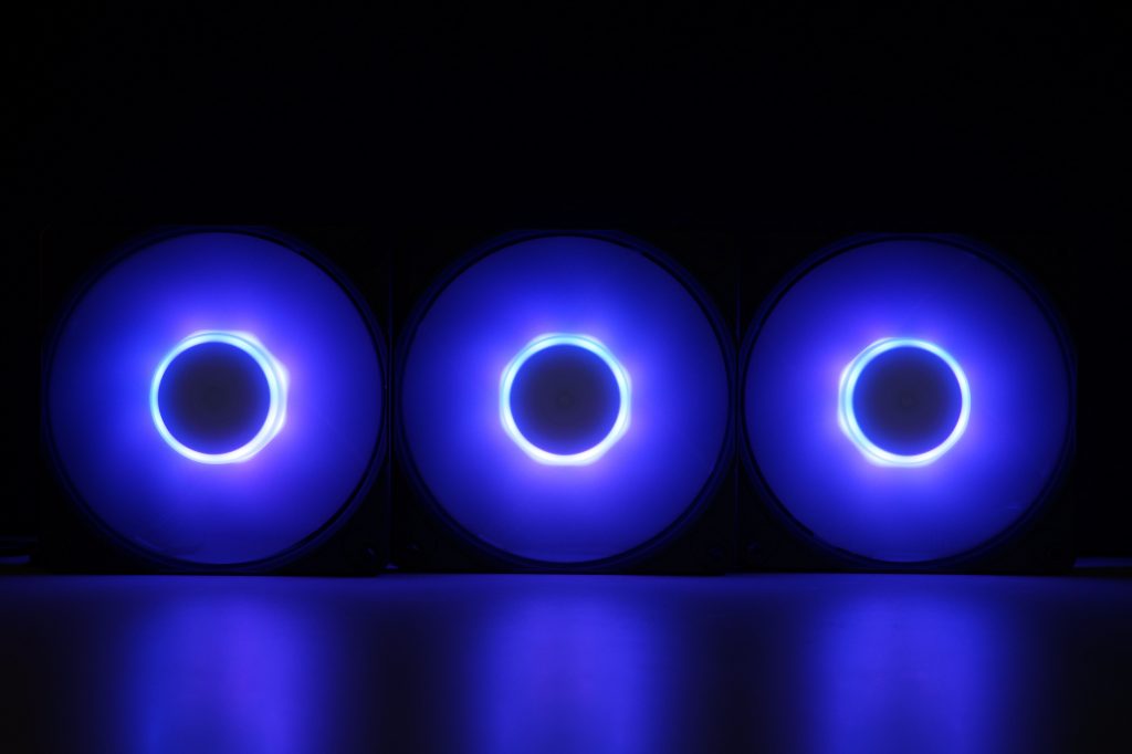 Ventilateur InWin Luna AL120 : "brillant comme la lune" 9 INWIN LUNA AL120 033