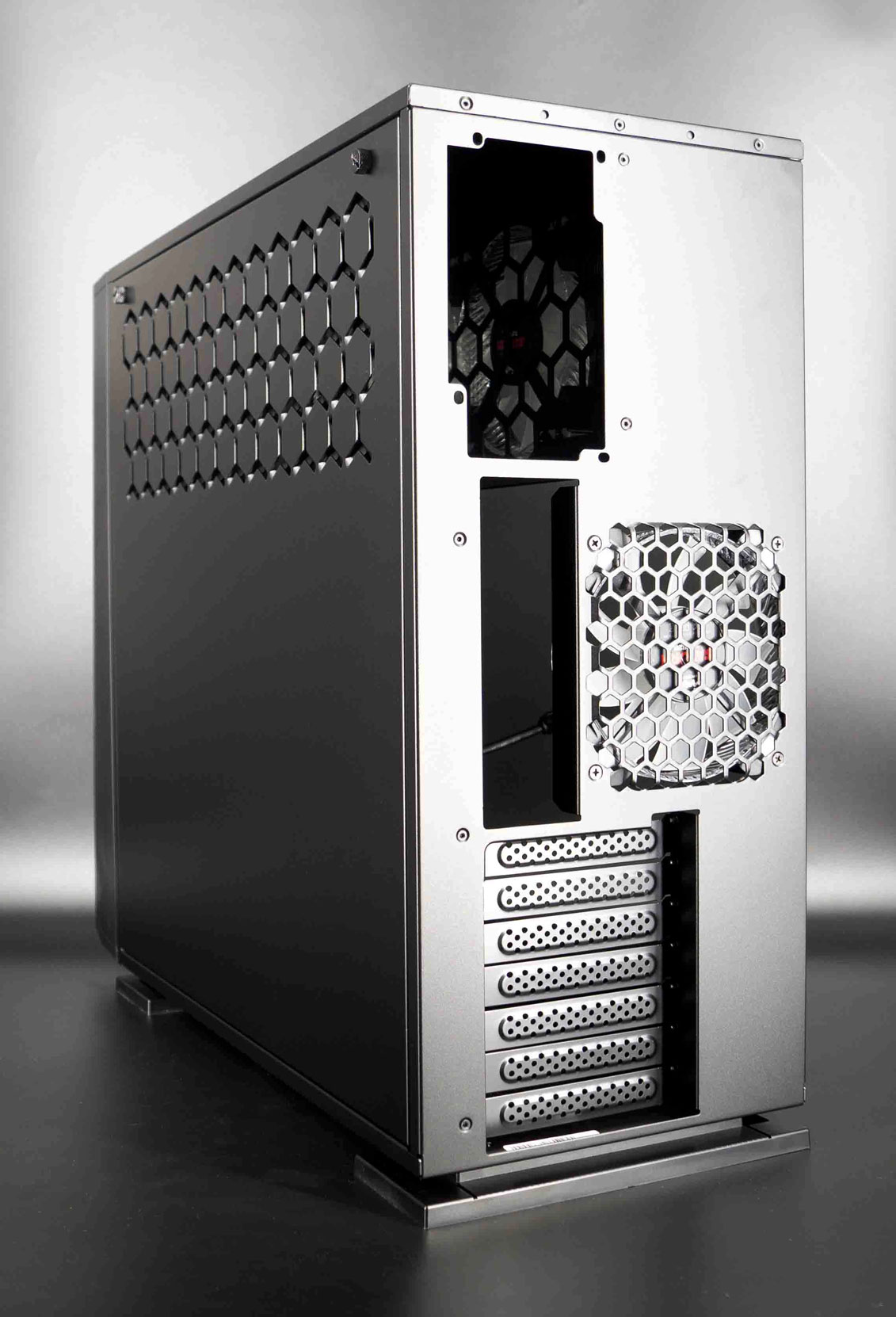 InWin 309 GE 016
