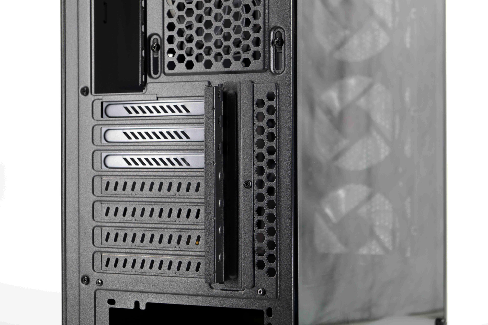 Raijintek Ponos MS4 014