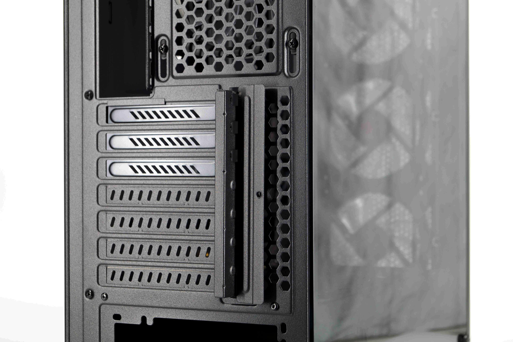 Raijintek Ponos MS4 015