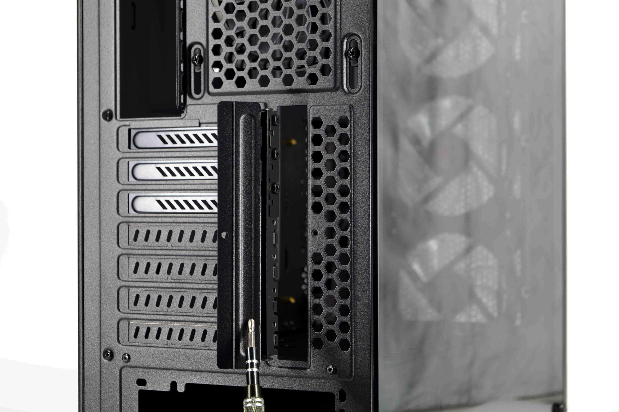 Raijintek Ponos MS4 016