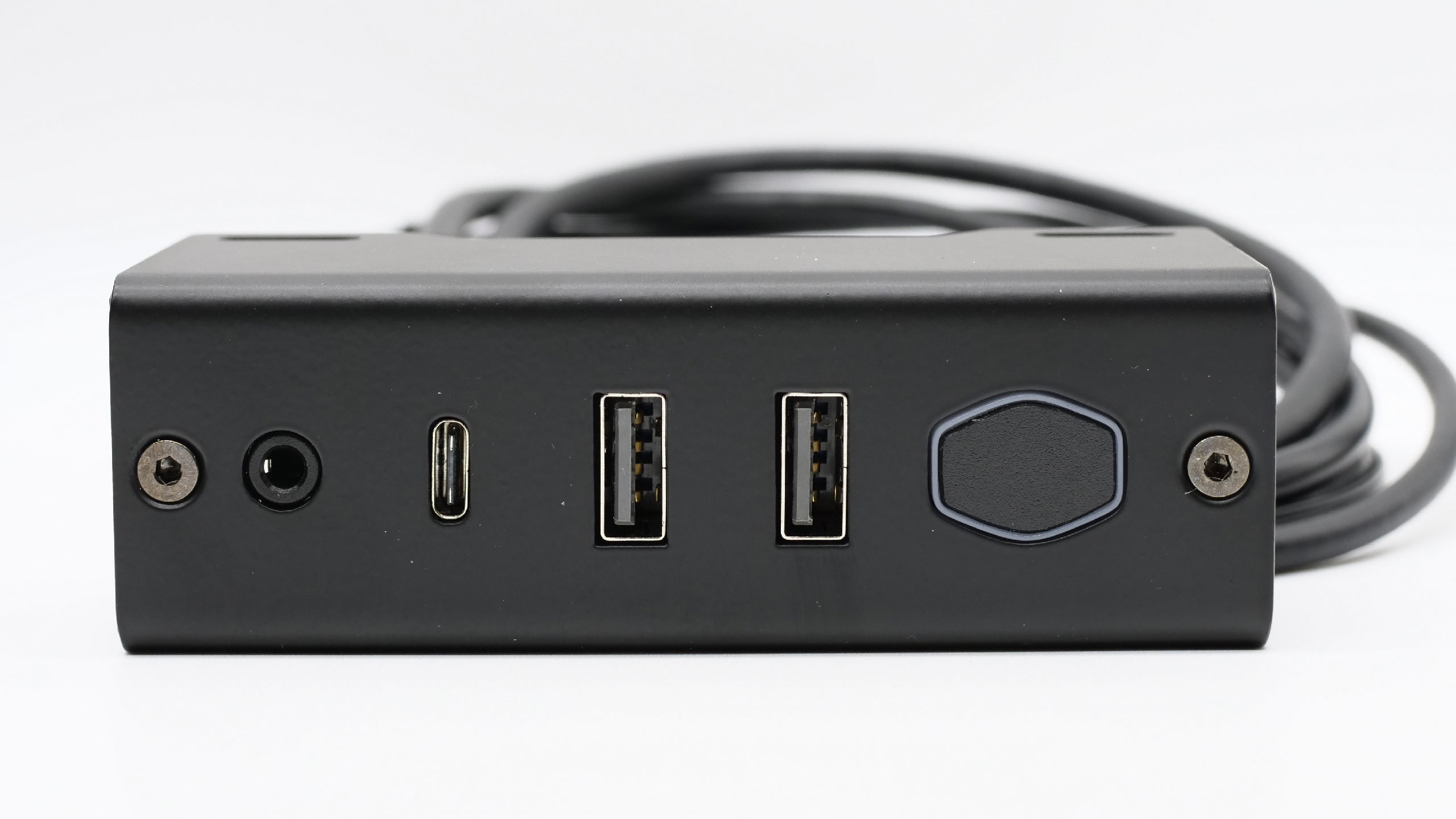 Cooler Master MasterFrame 700 : du jamais vu ? 6 coolermaster masterframe 700 17 1