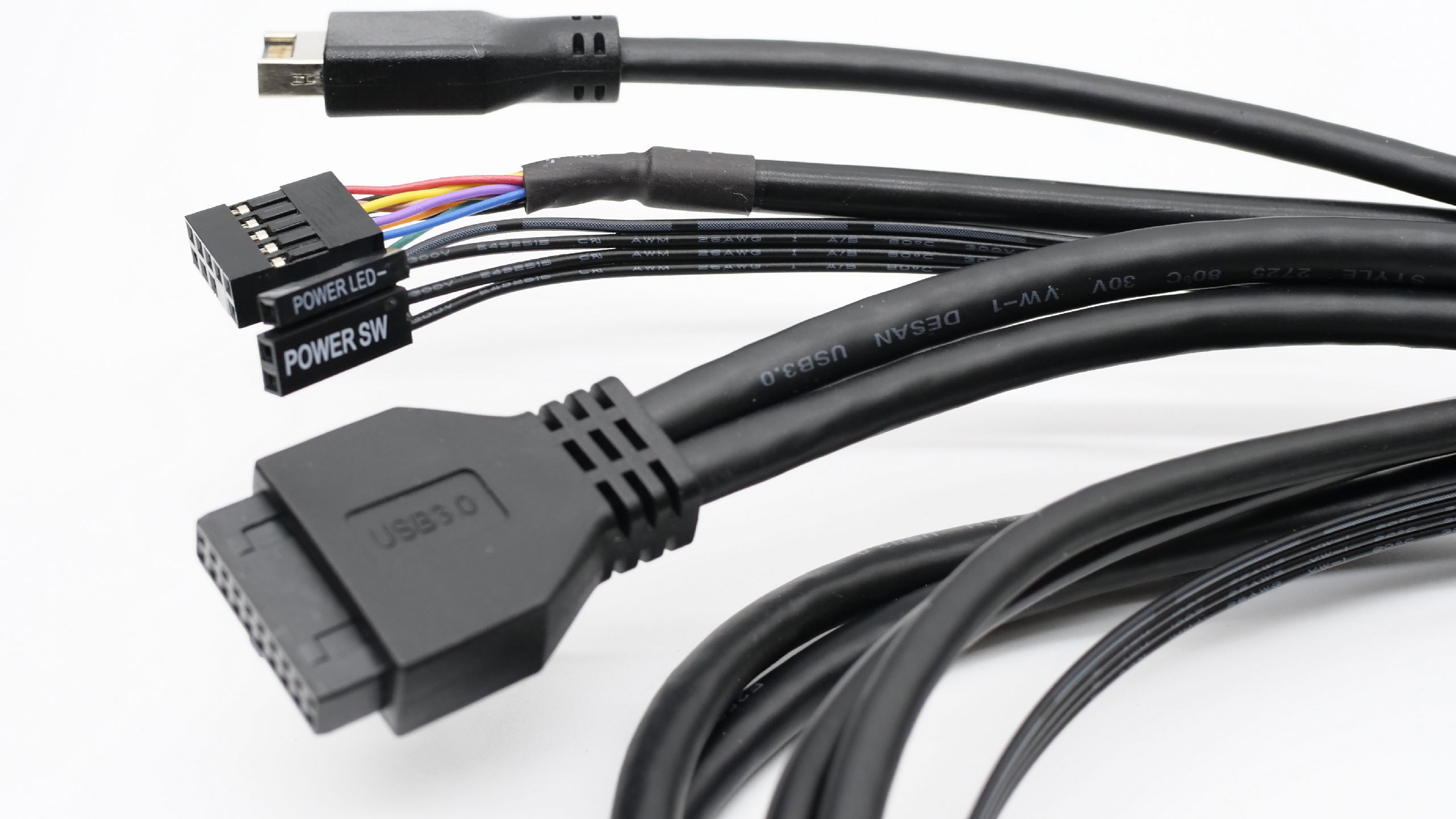 Cooler Master MasterFrame 700 : du jamais vu ? 7 coolermaster masterframe 700 18 1