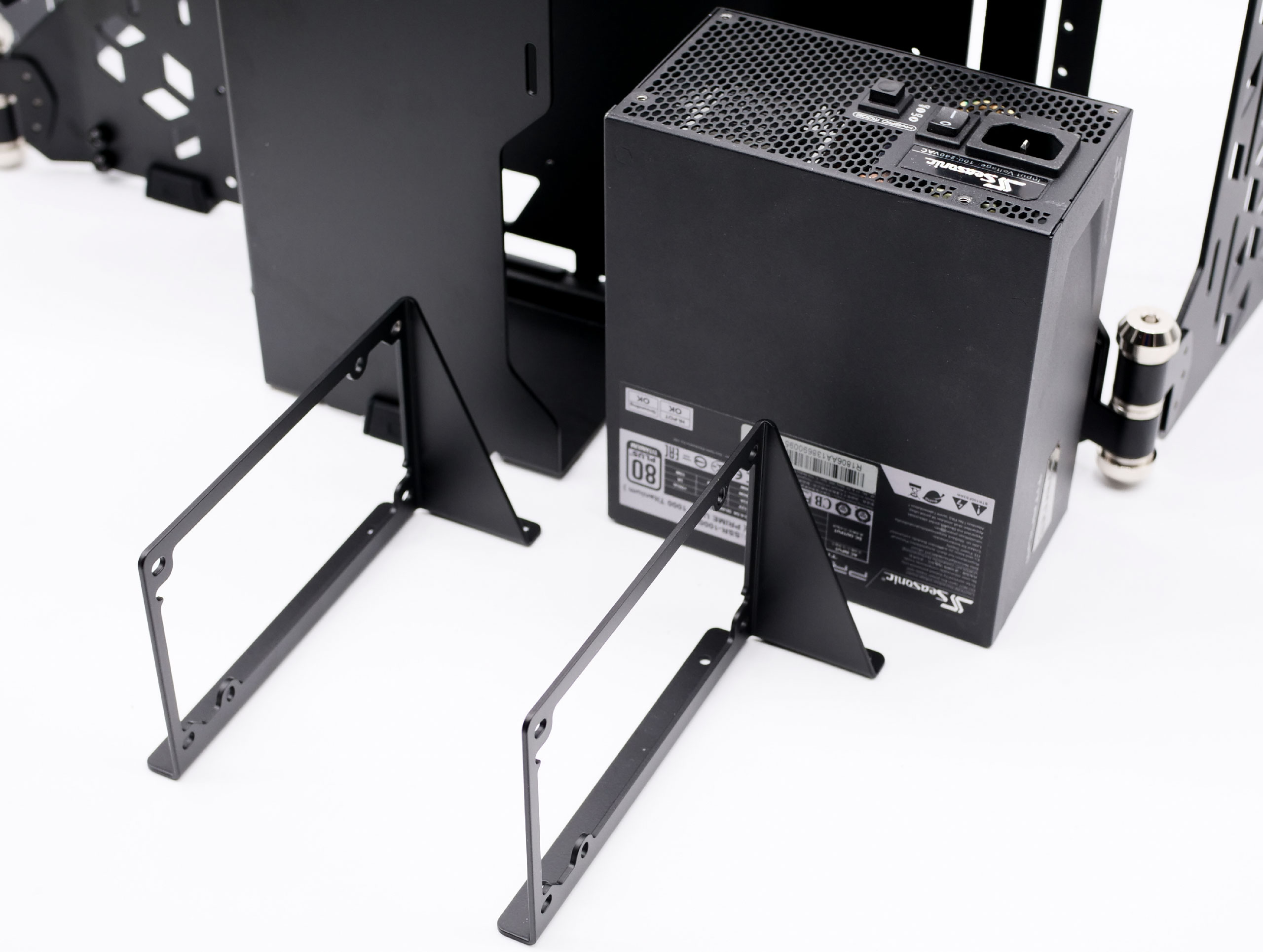 Cooler Master MasterFrame 700 : du jamais vu ? 5 coolermaster masterframe 700 49