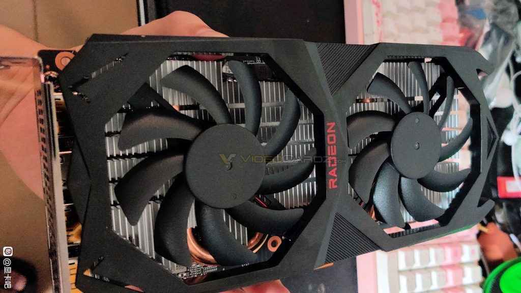 Aperçu d'une AMD Radeon RX 6600 XT 3 AMD Radeon RX6600XT 4