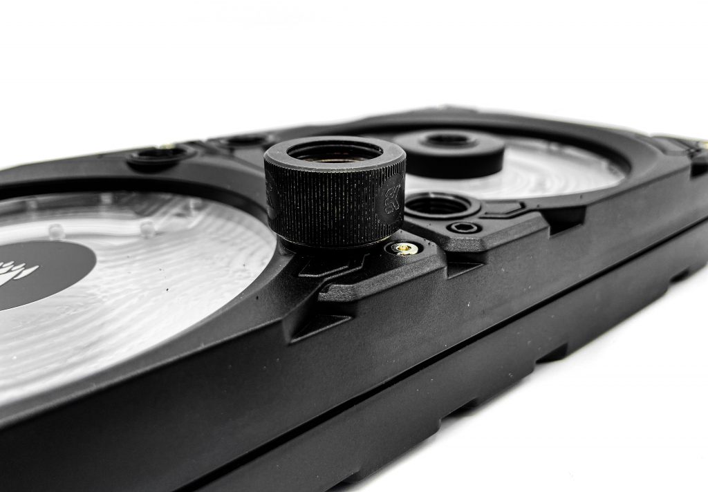 Test du combo réservoir / pompe Corsair XD7 7 Corsair-XD7-36