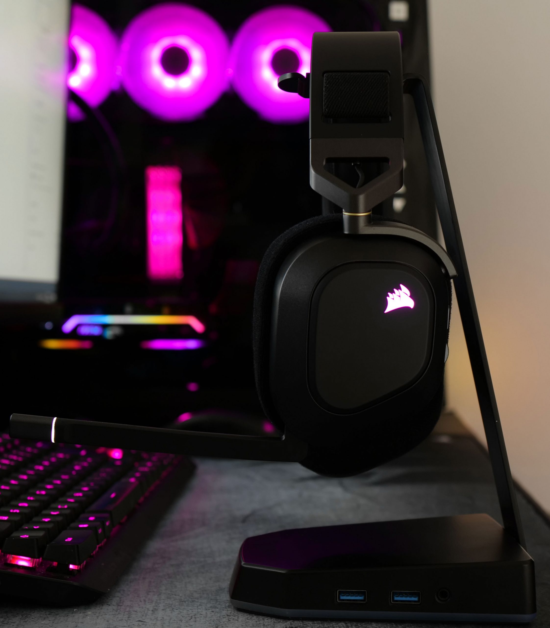 Test du Corsair HS80 RGB Wireless : un must have ? 4 corsair hs80 rgb 37 scaled
