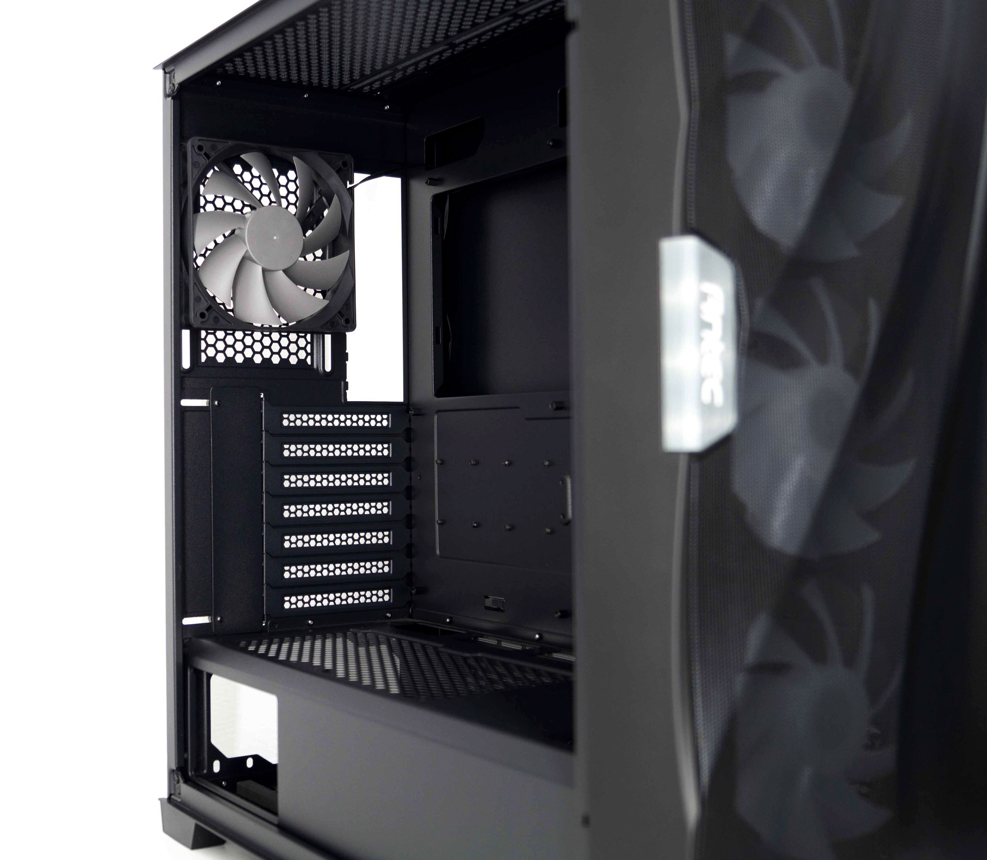 Test ANTEC DF700 Flux : emporté par la houle ! 21 Antec DF700