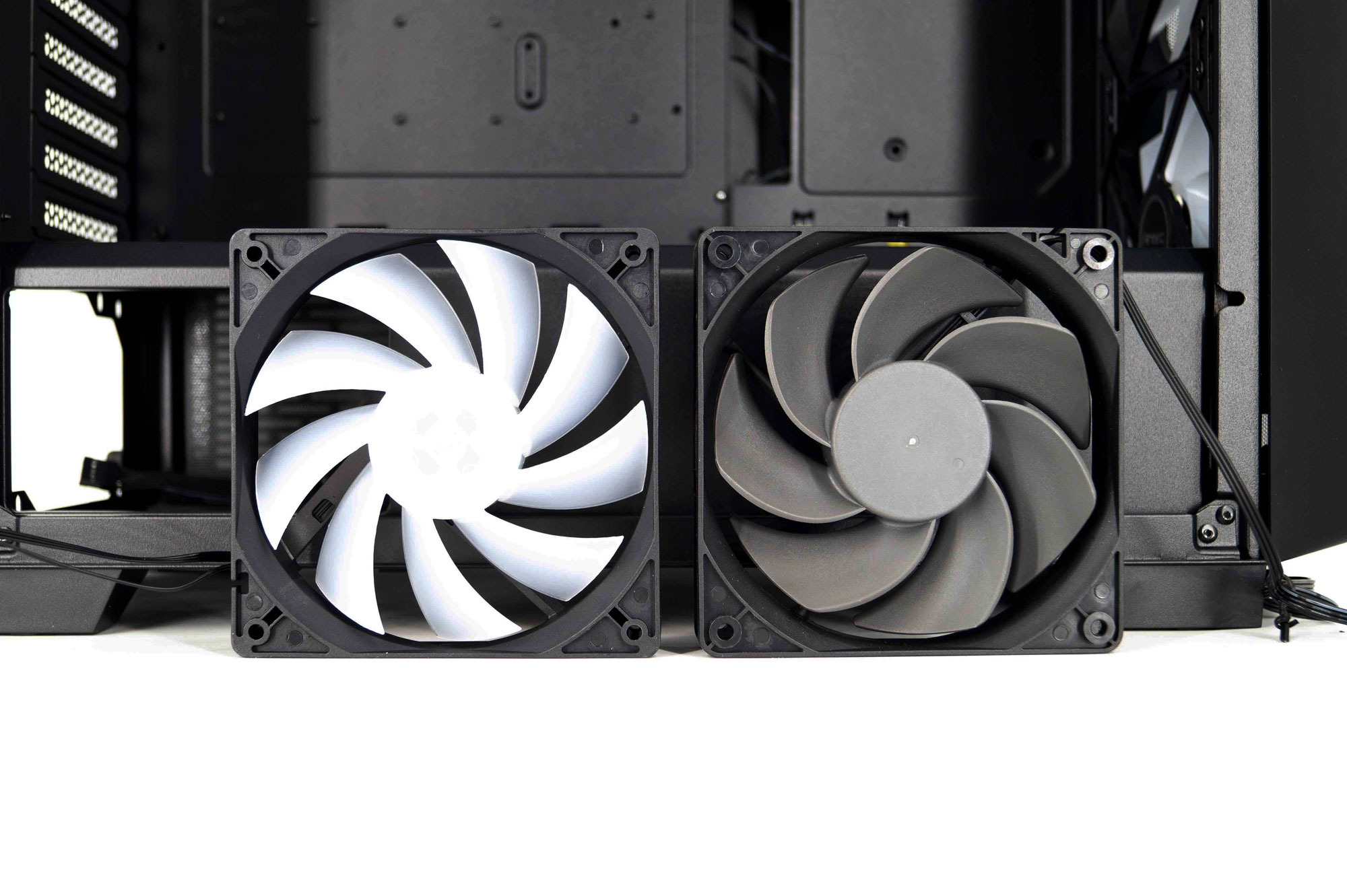 Test ANTEC DF700 Flux : emporté par la houle ! 25 Antec DF700