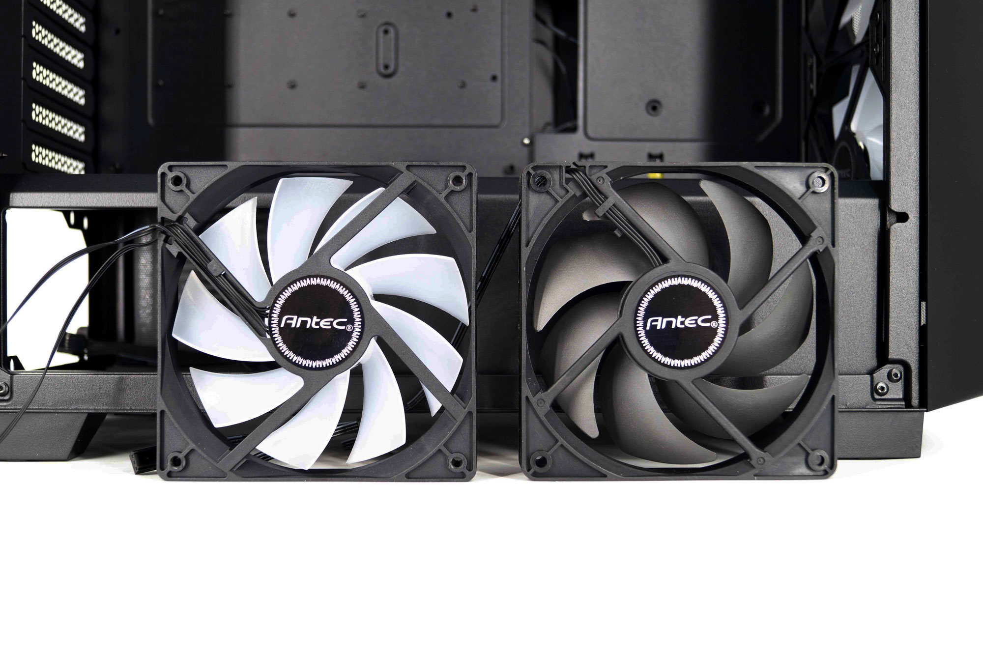 Test ANTEC DF700 Flux : emporté par la houle ! 26 Antec DF700