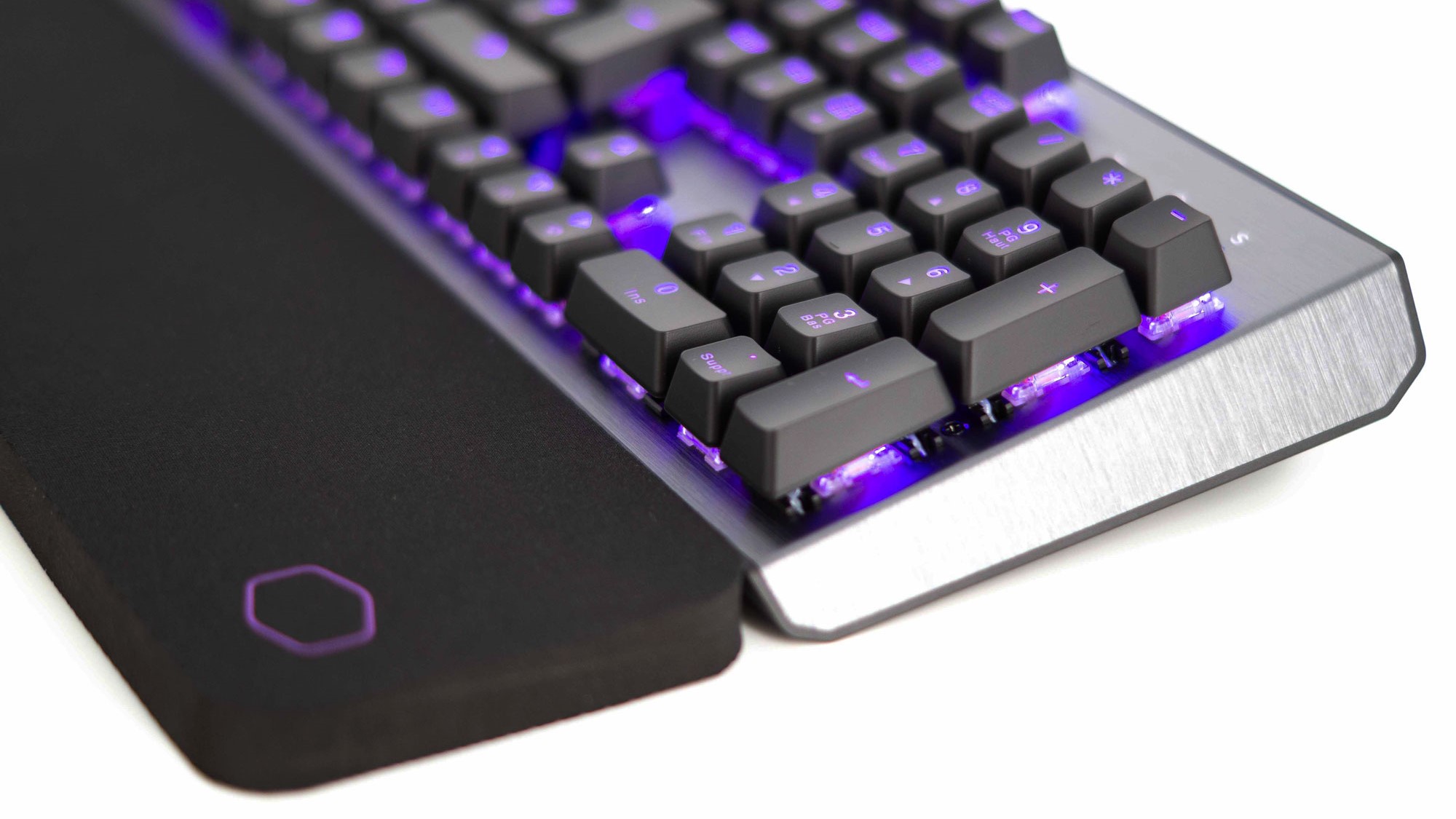 Cooler Master CK550 V2 basdepage 023