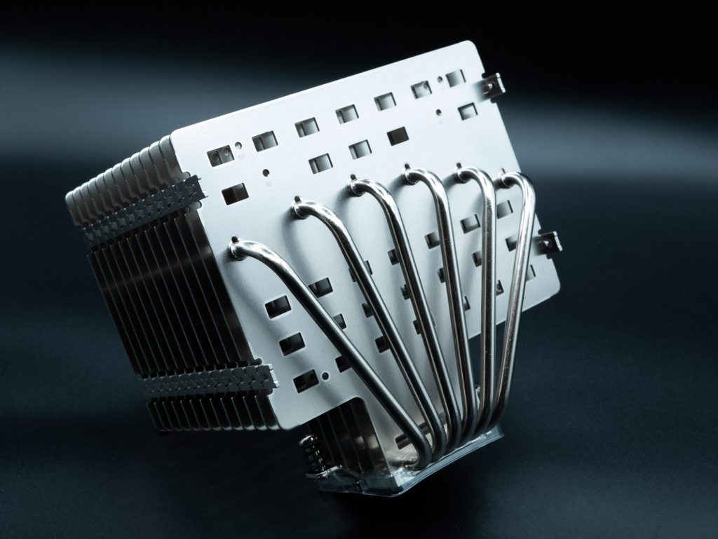 Test Noctua NH-P1 : le silence à tout prix 2 Noctua-NH-P1-6-1