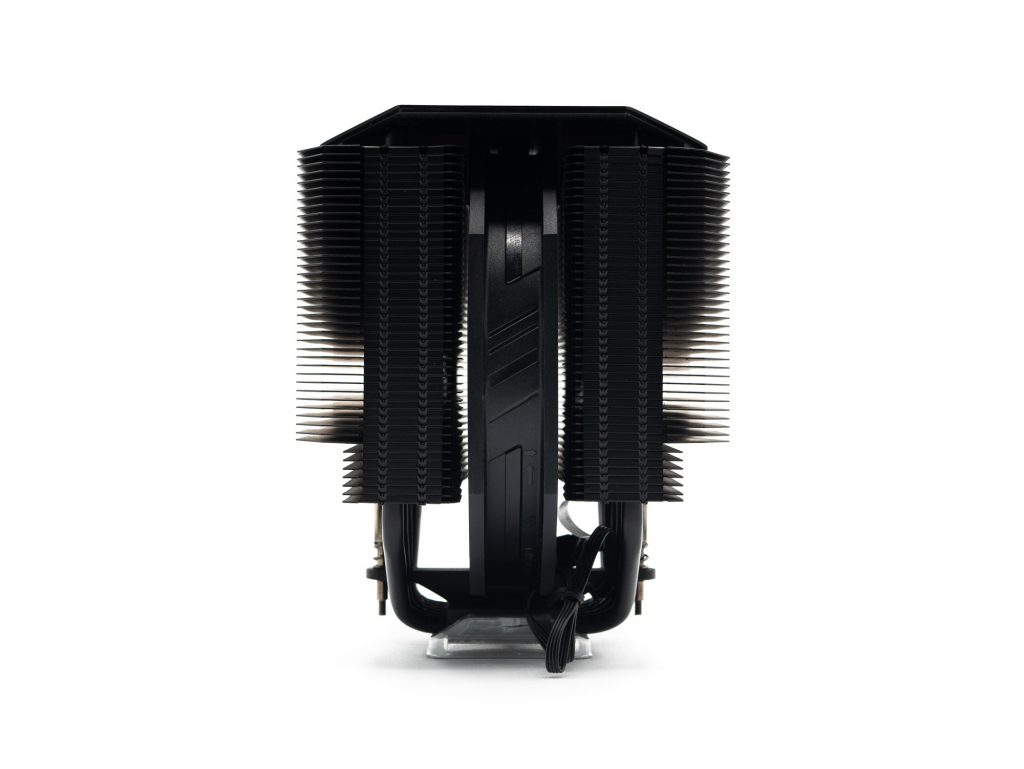 Test Cooler Master MA624 Stealth : Impressionnant ? 4 Cooler Master MA624 Stealth 13