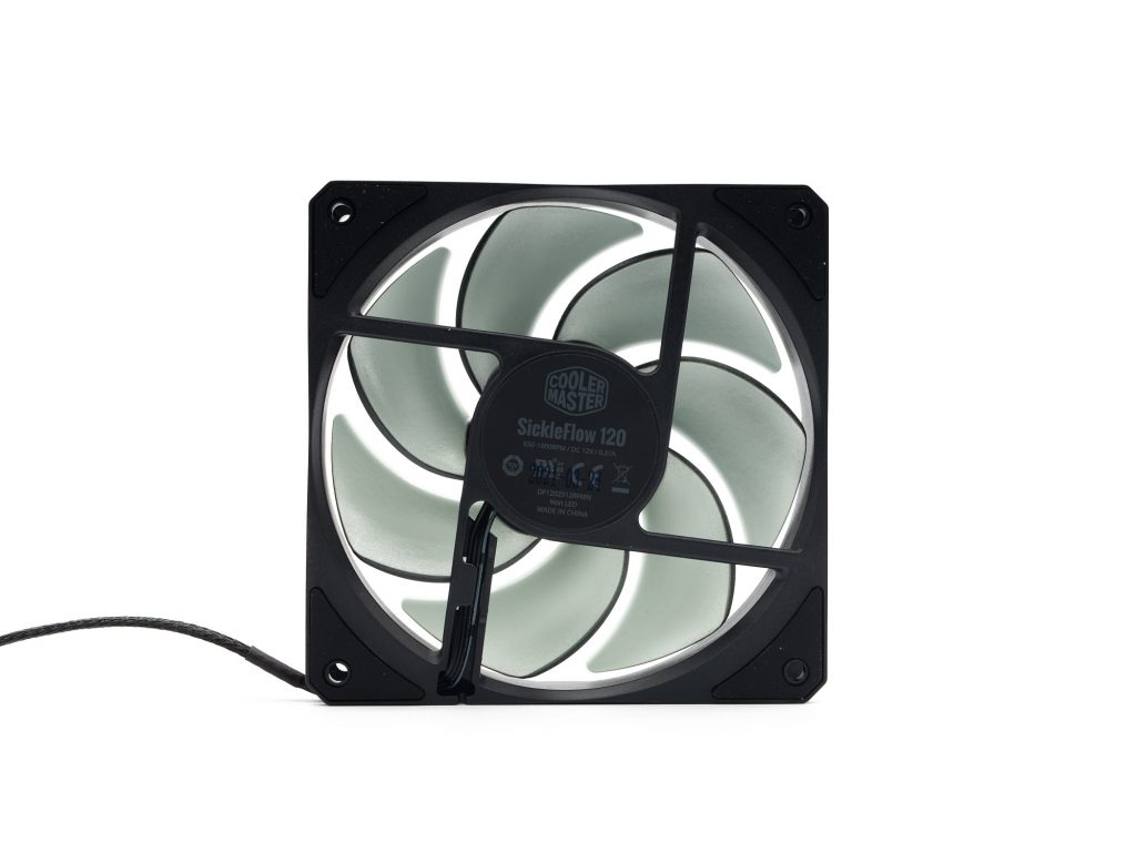 Test Cooler Master MA624 Stealth : Impressionnant ? 12 Cooler Master MA624 Stealth 18