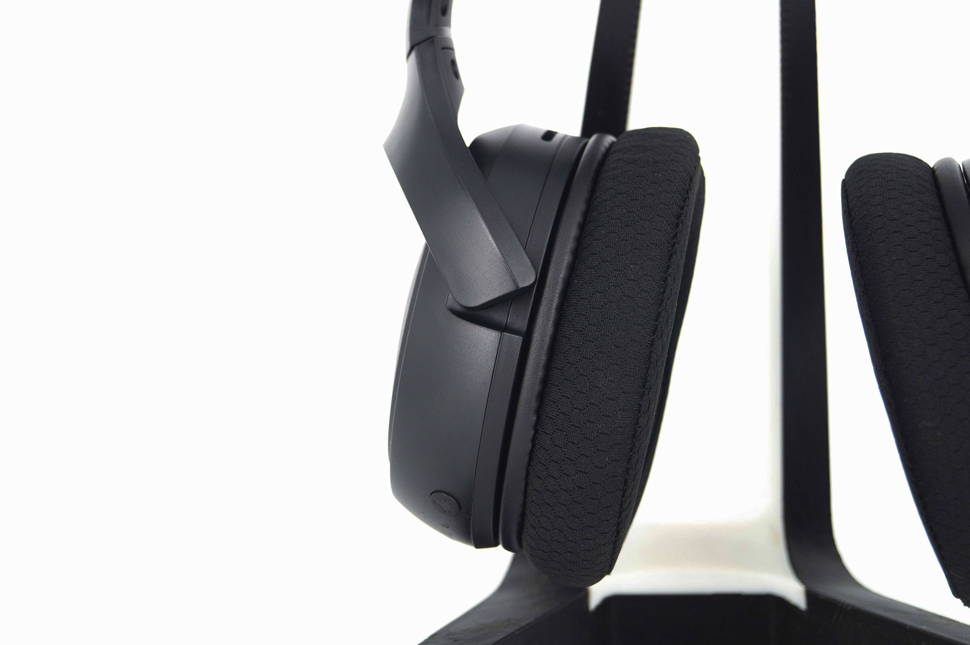 Test du casque Cooler Master MH650 : à l'aise sur tous les fronts 19 Cooler Master MH650 023