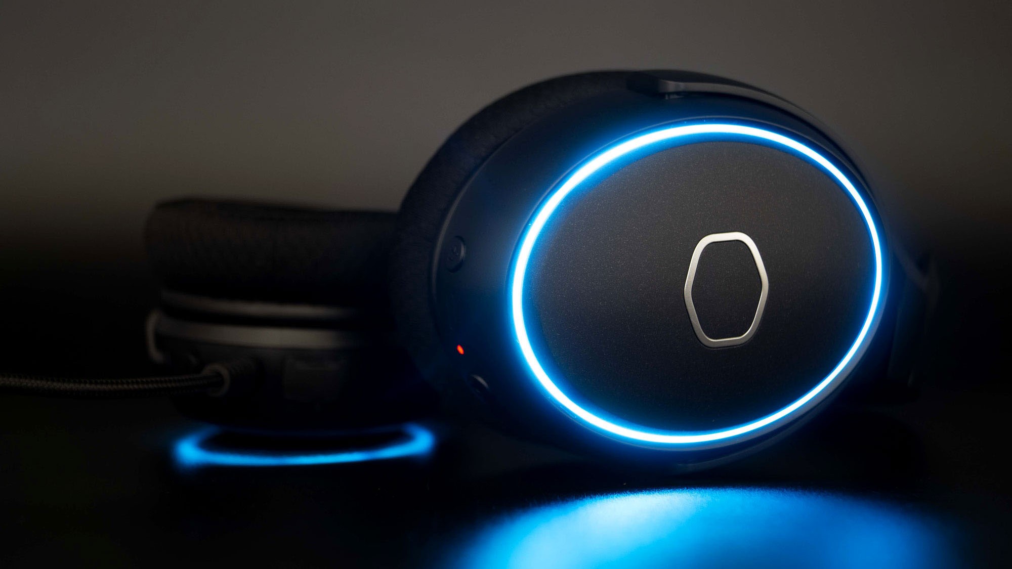 Test du casque Cooler Master MH650 : à l'aise sur tous les fronts 2 Cooler Master MH650 basdepage 035